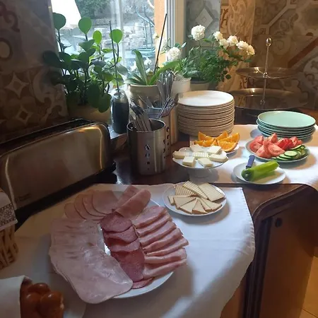 Bed & Breakfast Europa Panzio Eger